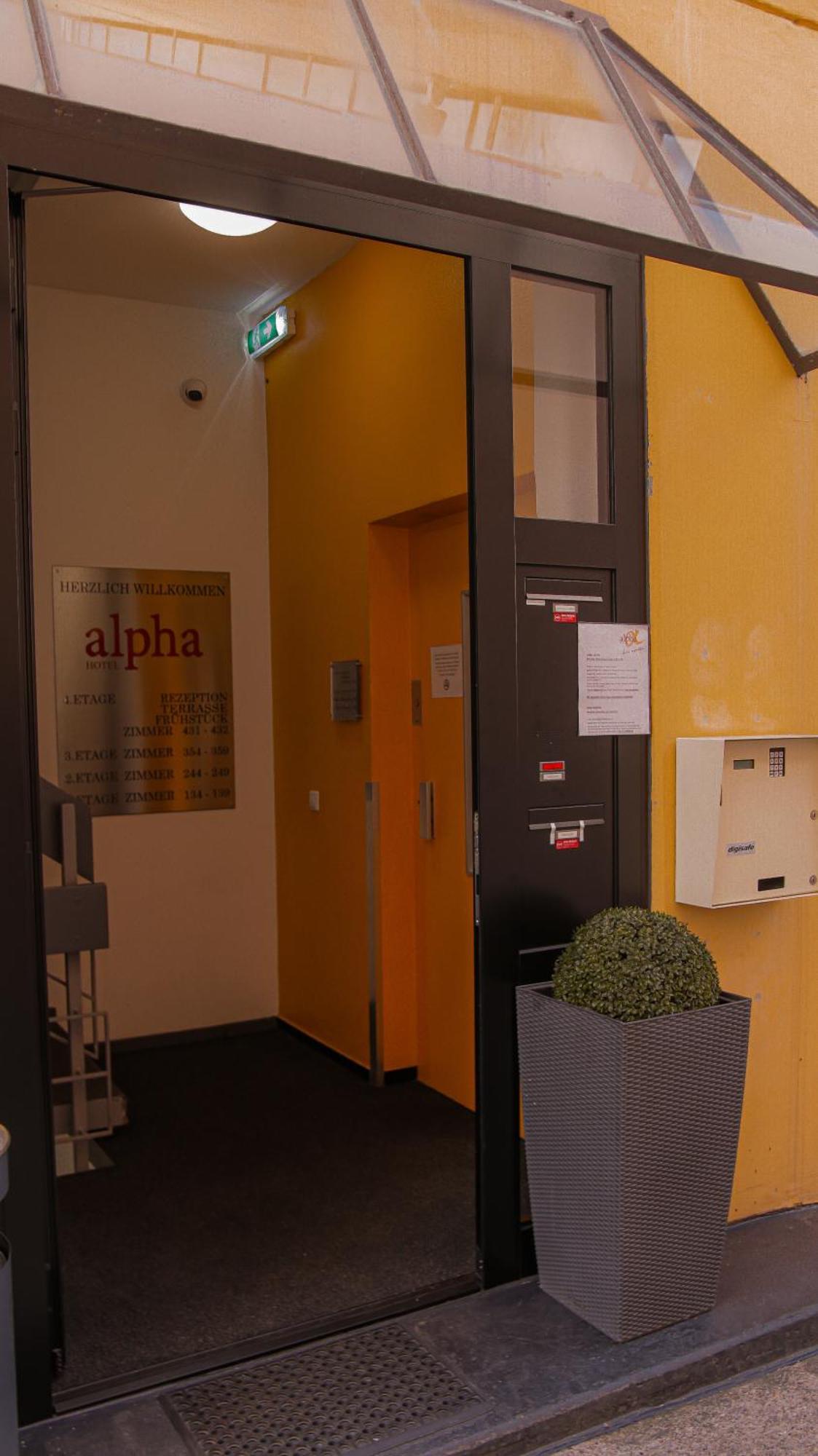 Hotel Alpha Stuttgart Extérieur photo